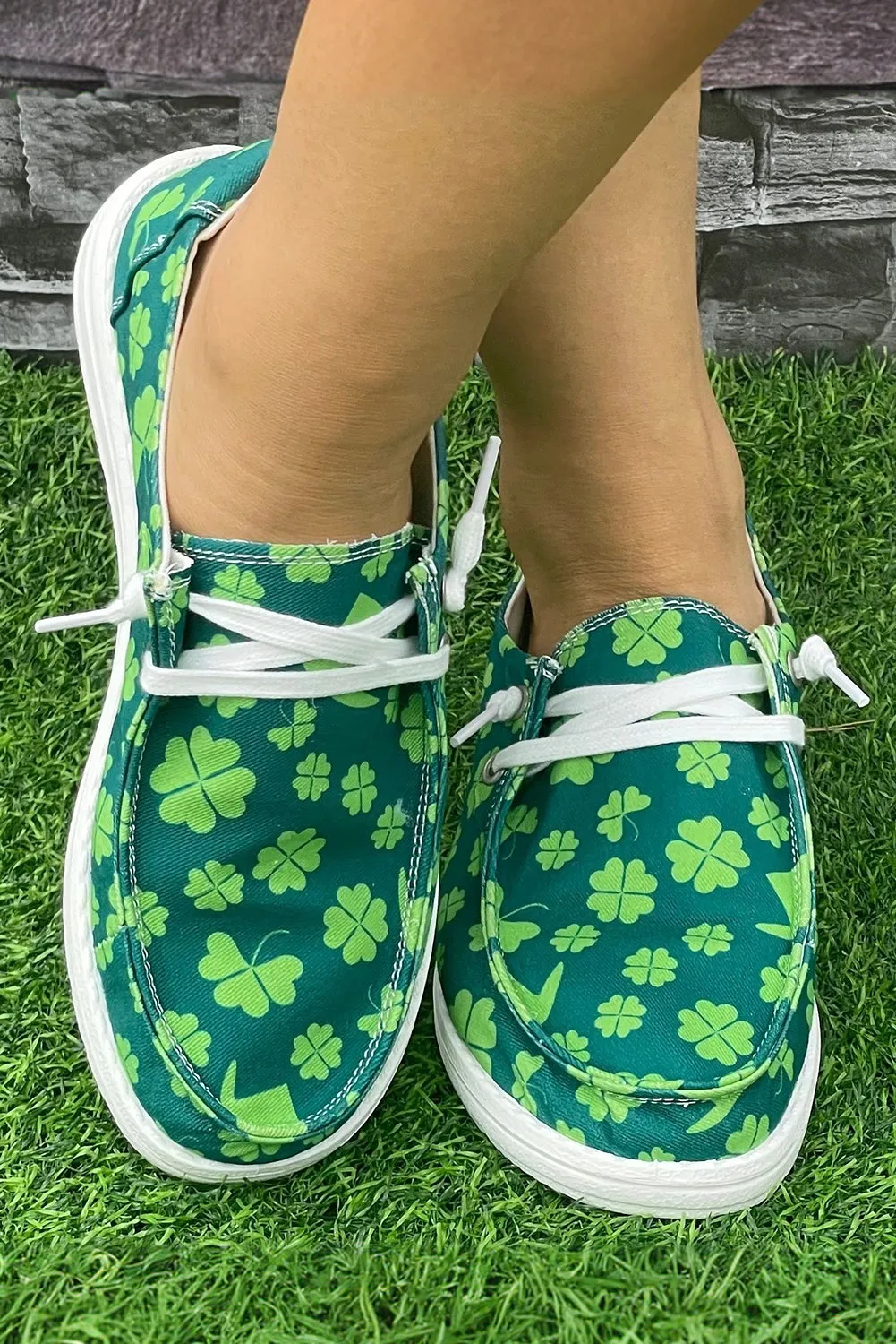 Blackish Green Clover Print Criss Cross Slip On Canvas Shoes