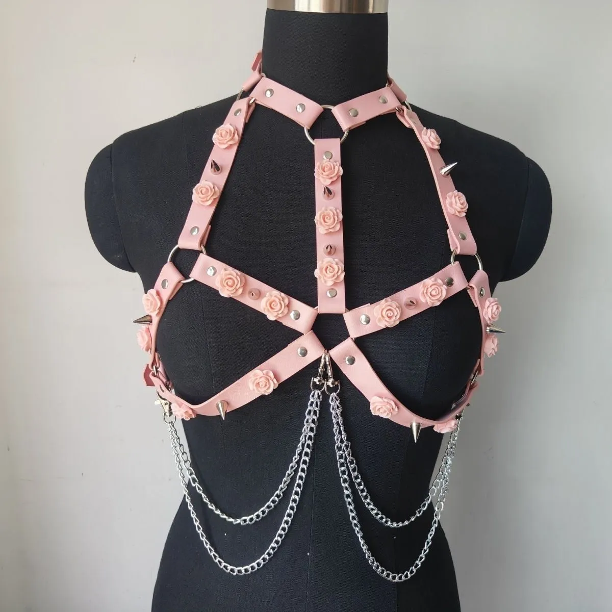 Fashionable and sexy high quality leather flower chain